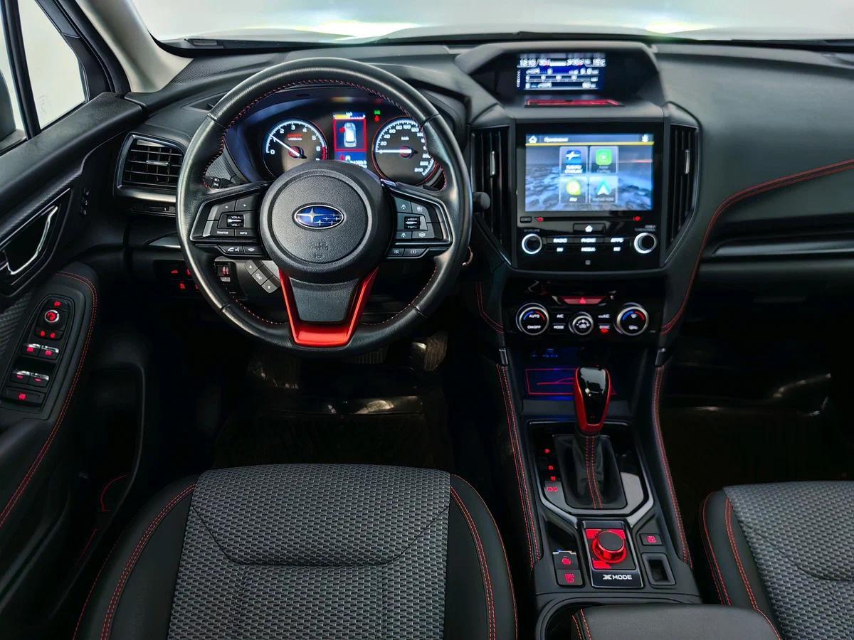 Subaru Forester 2022, серебряный