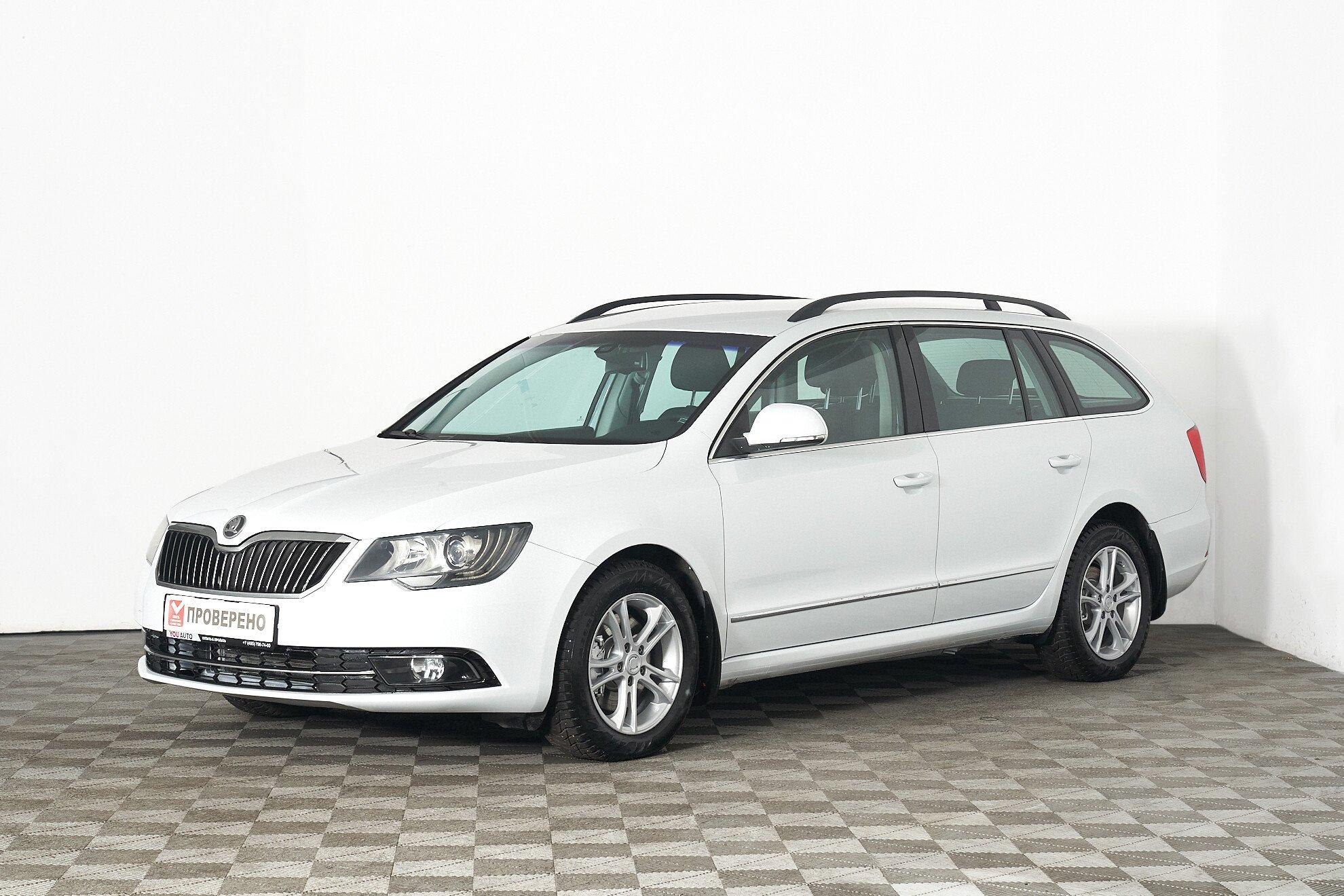Skoda Superb 2014, белый