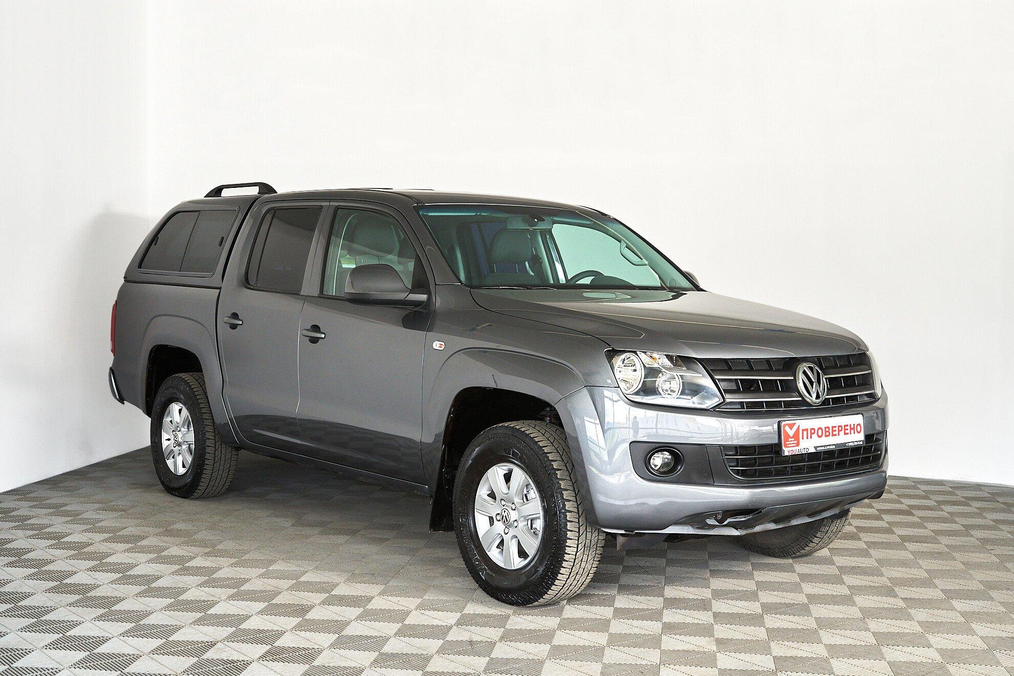 Volkswagen Amarok 2011, серый
