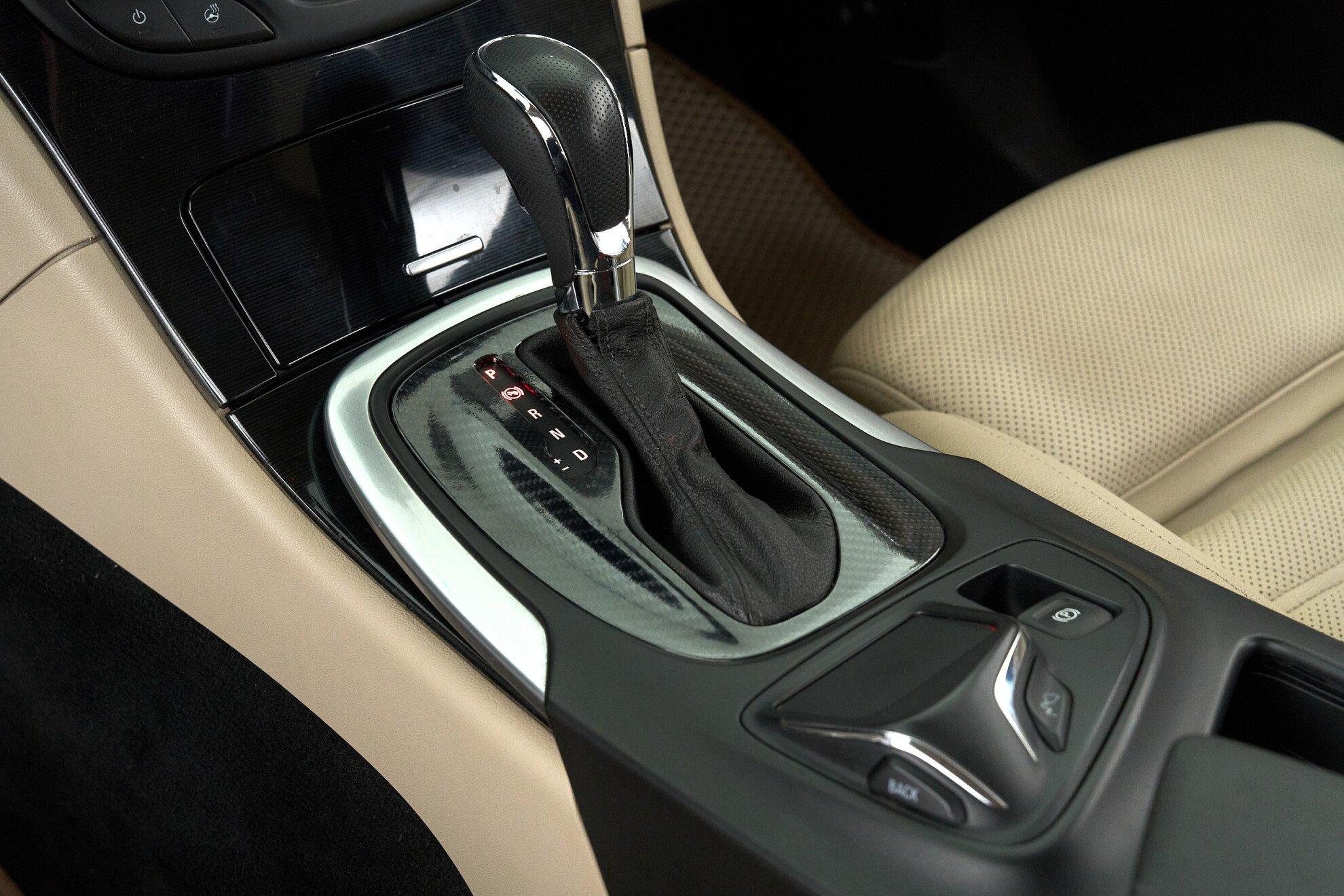 Opel Insignia 2014, белый