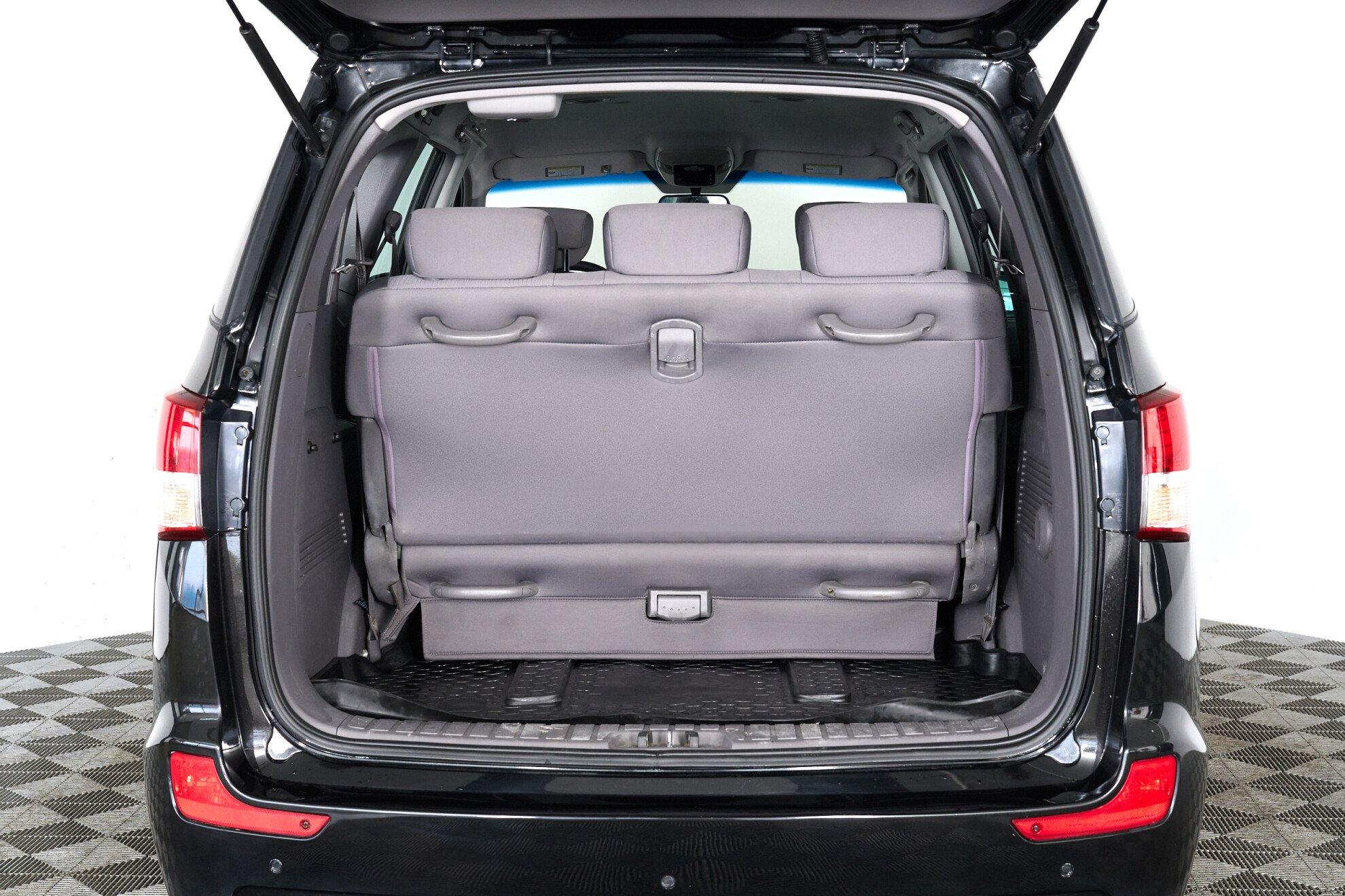 SsangYong Stavic 2014, черный