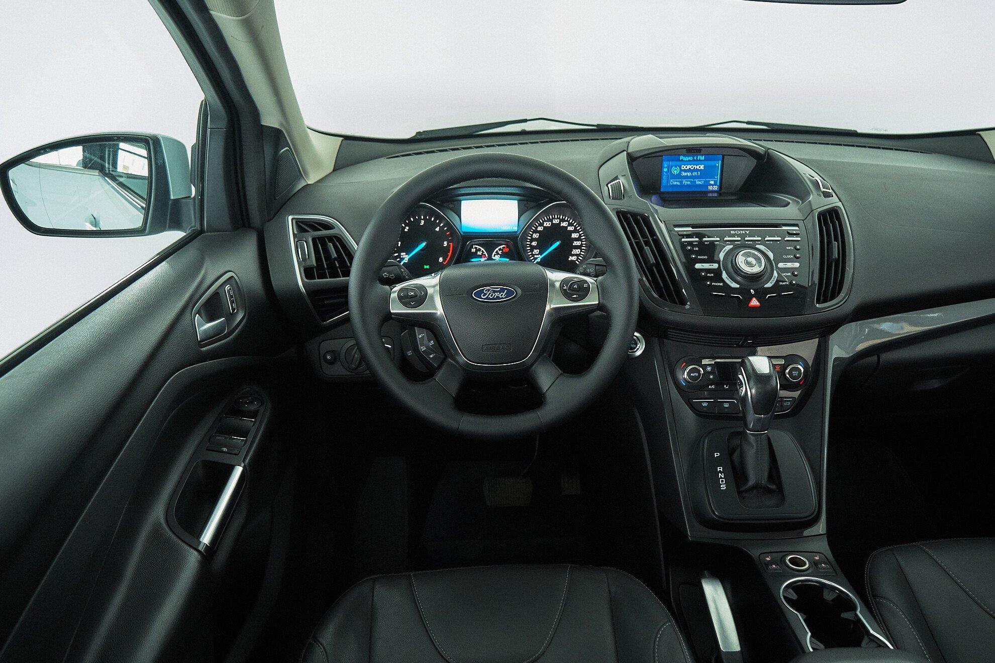 Ford Kuga 2014, белый