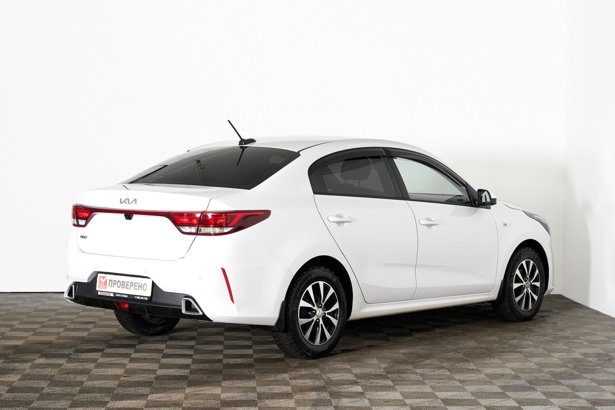 Kia Rio 2021, белый
