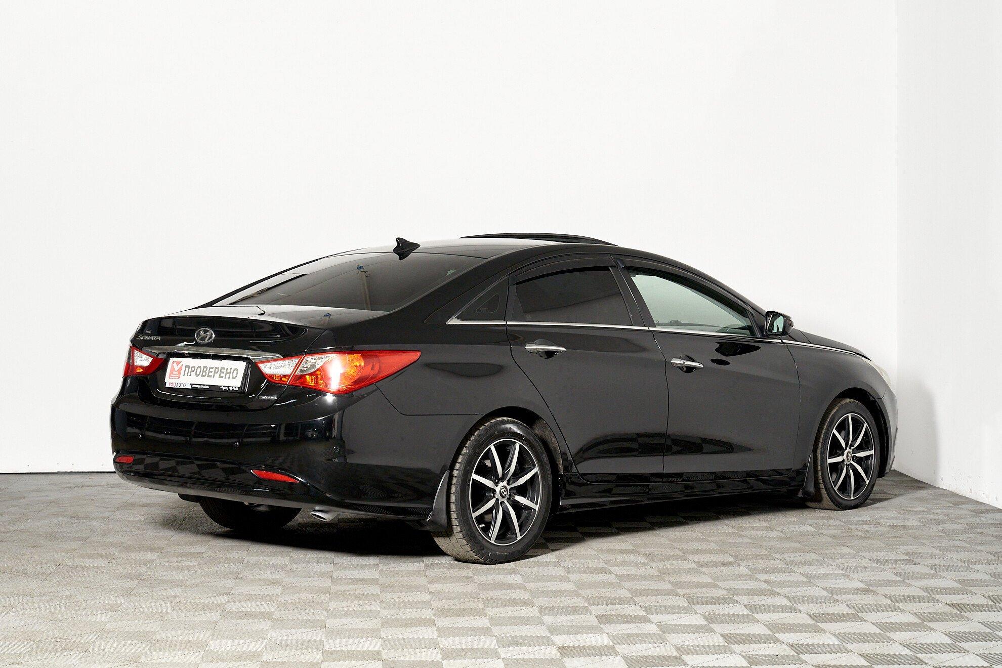 Hyundai Sonata 2011, черный