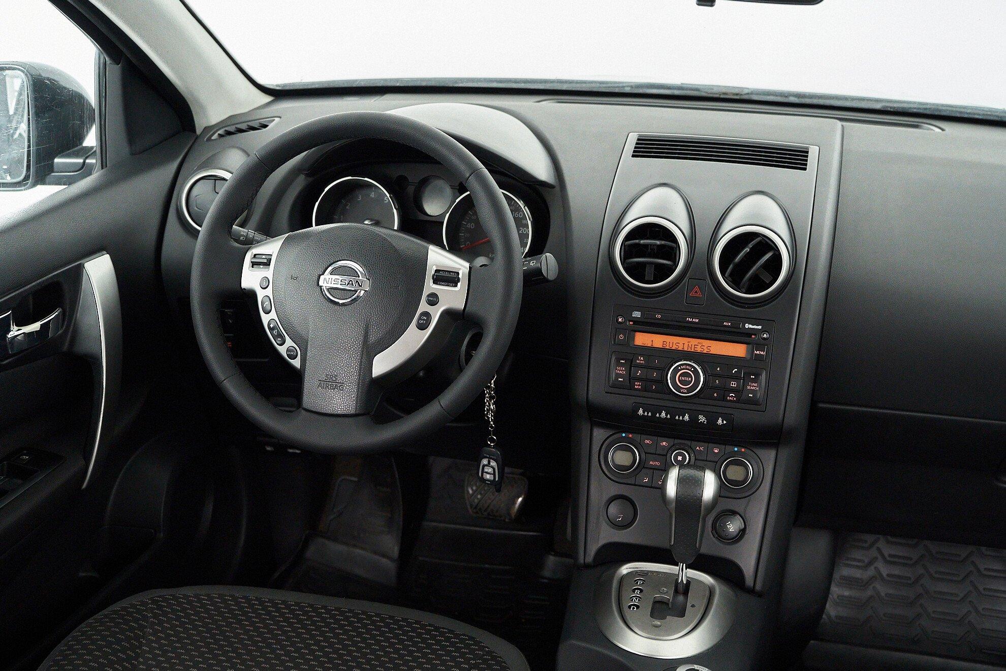 Nissan Qashqai+2 2009, черный