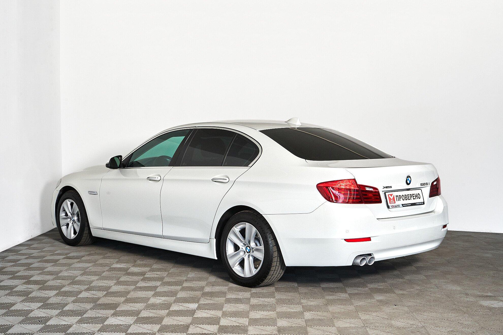 BMW 5 серии 2014, белый