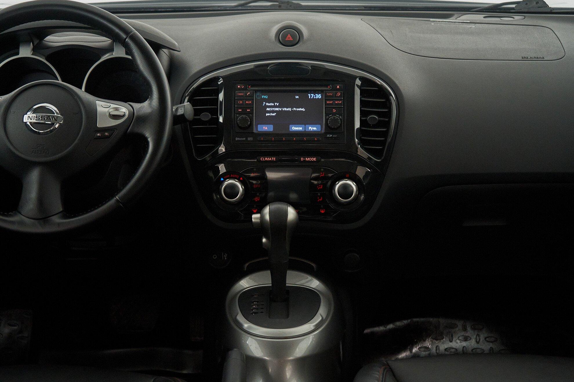 Nissan Juke 2013, синий