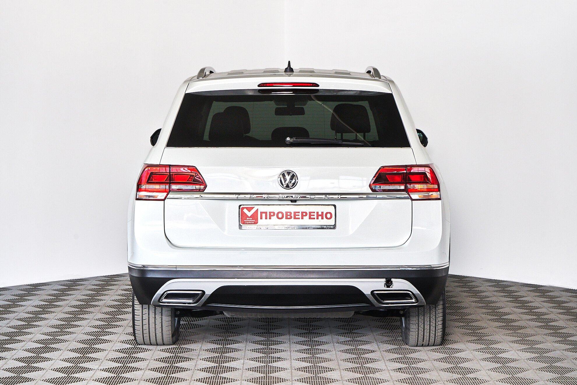 Volkswagen Atlas 2017, белый