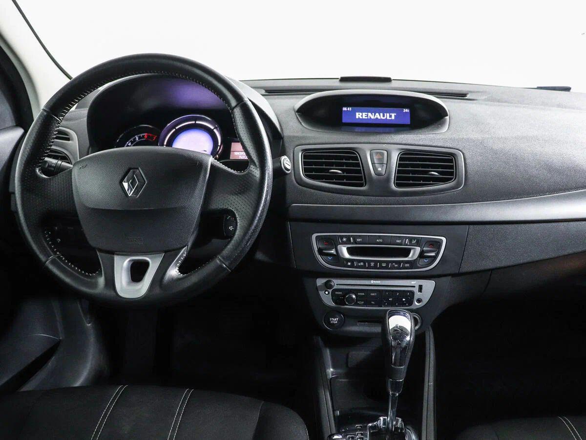 Renault Fluence 2013, серебряный