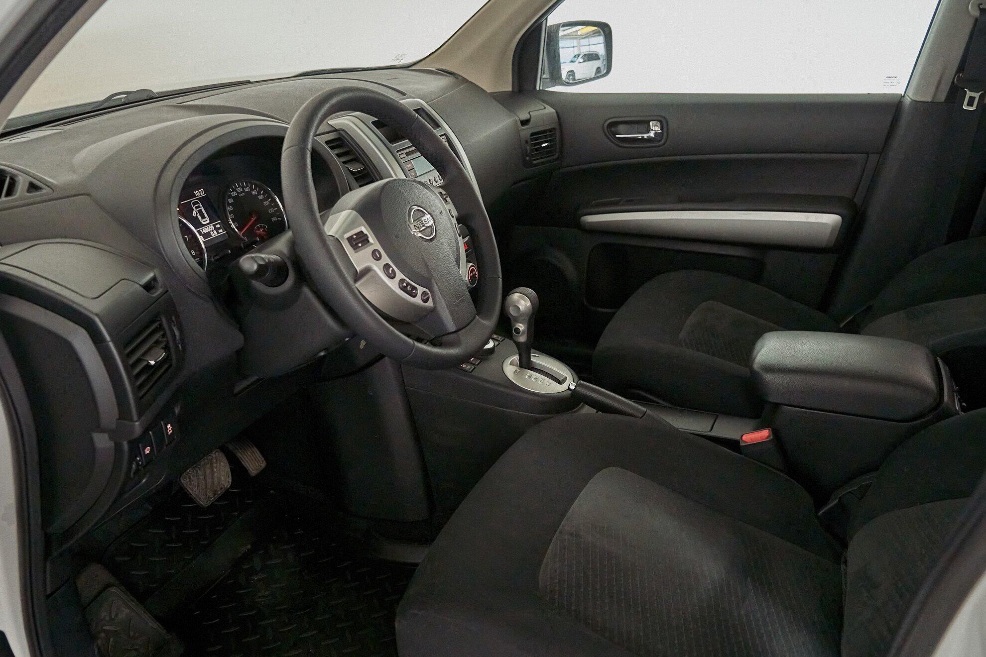 Nissan X-Trail 2013, белый