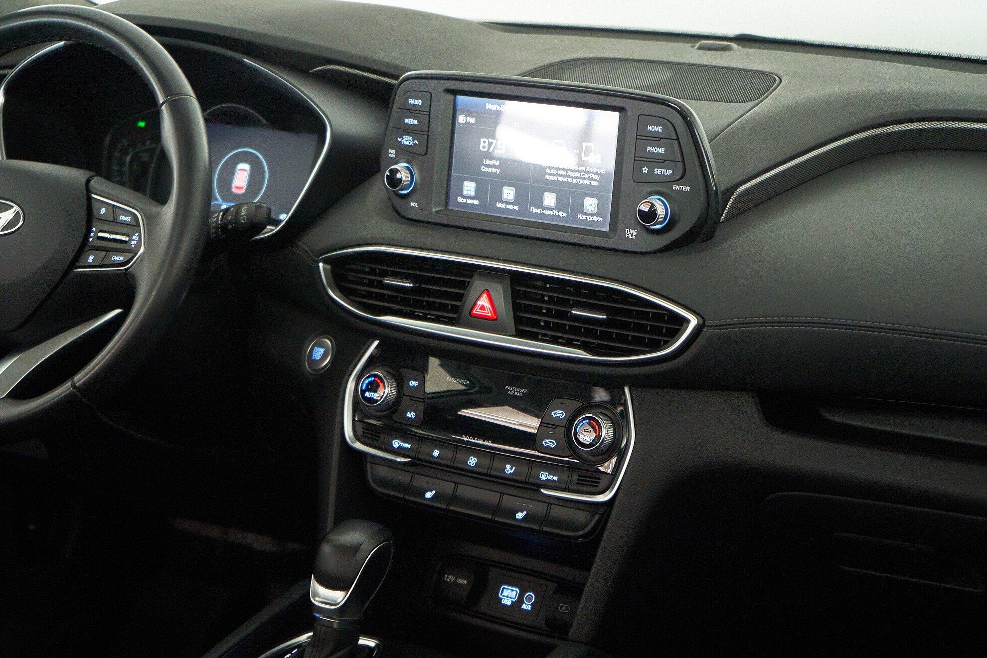 Hyundai Santa Fe 2018, серый