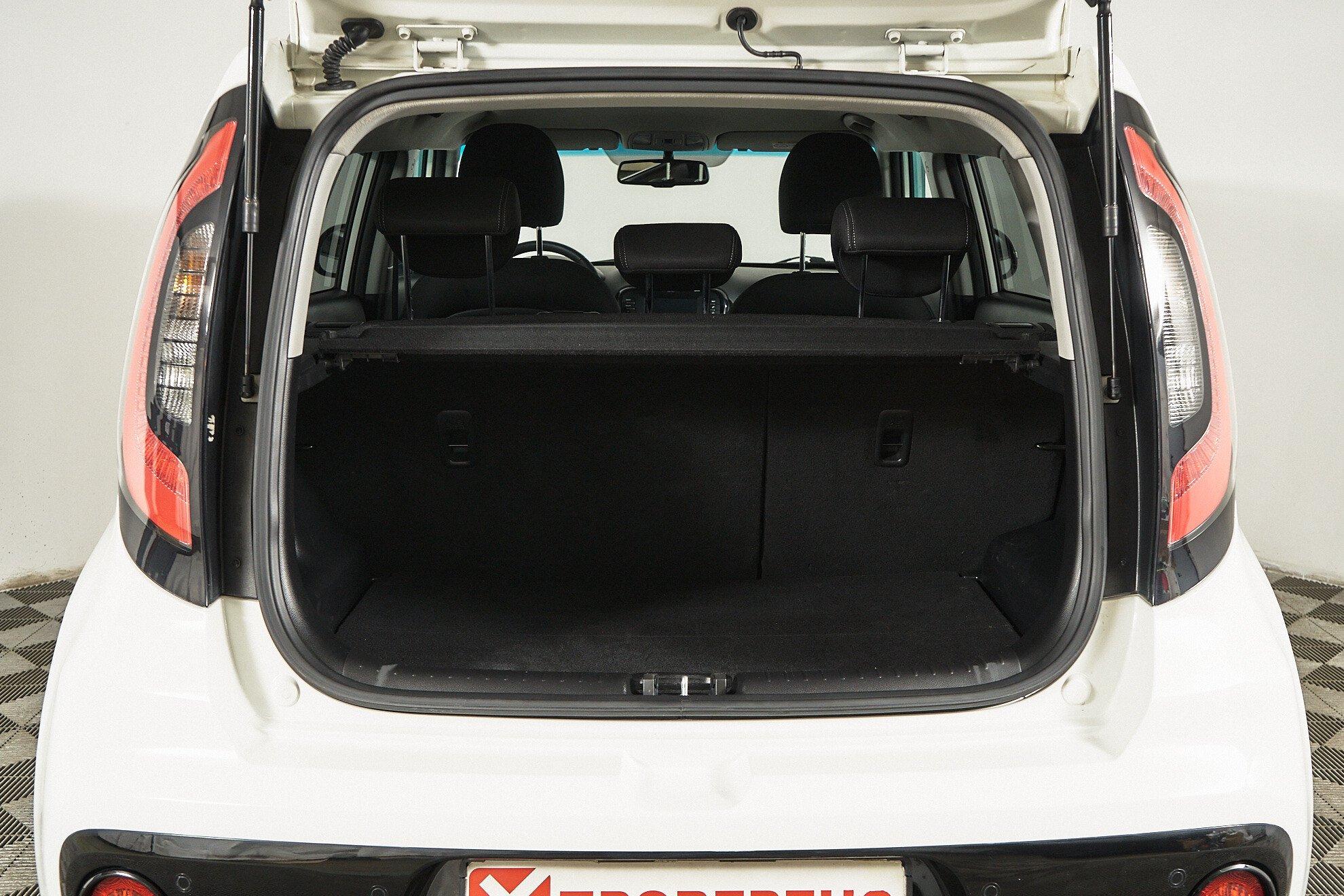 Kia Soul 2018, белый