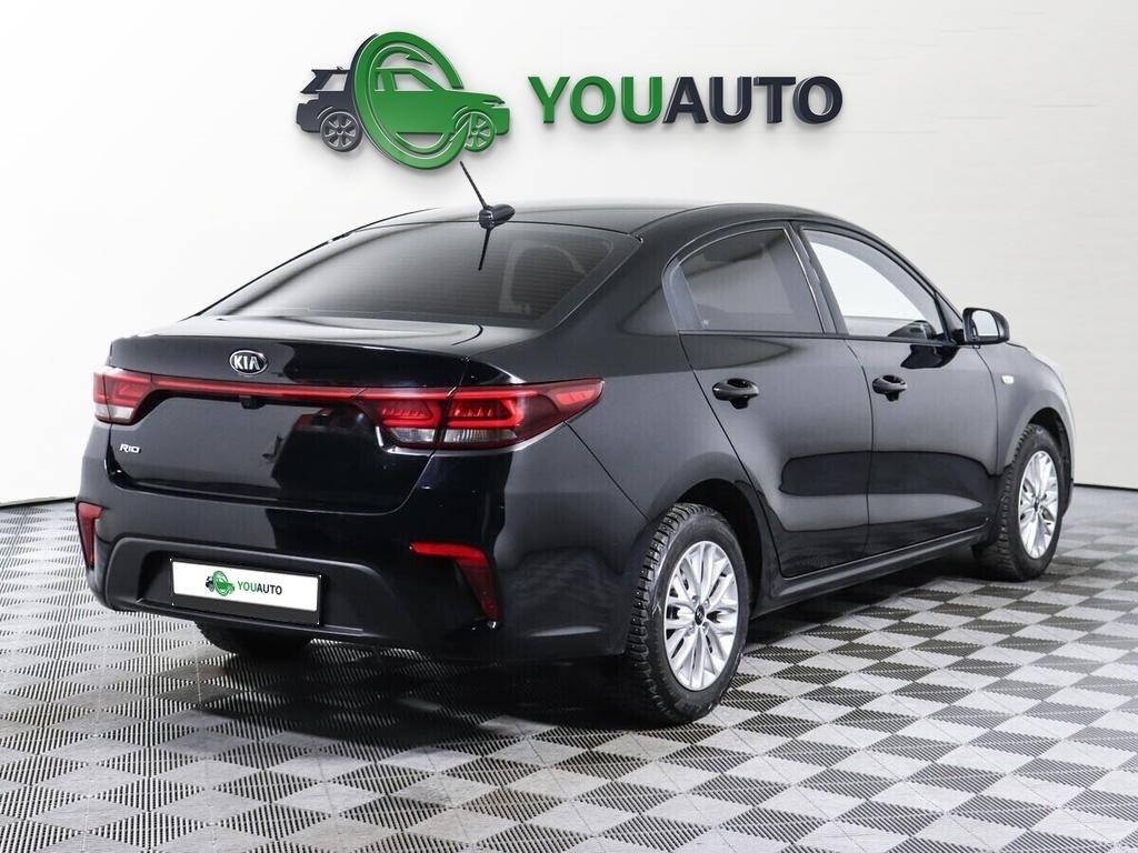 Kia Rio 2019, черный