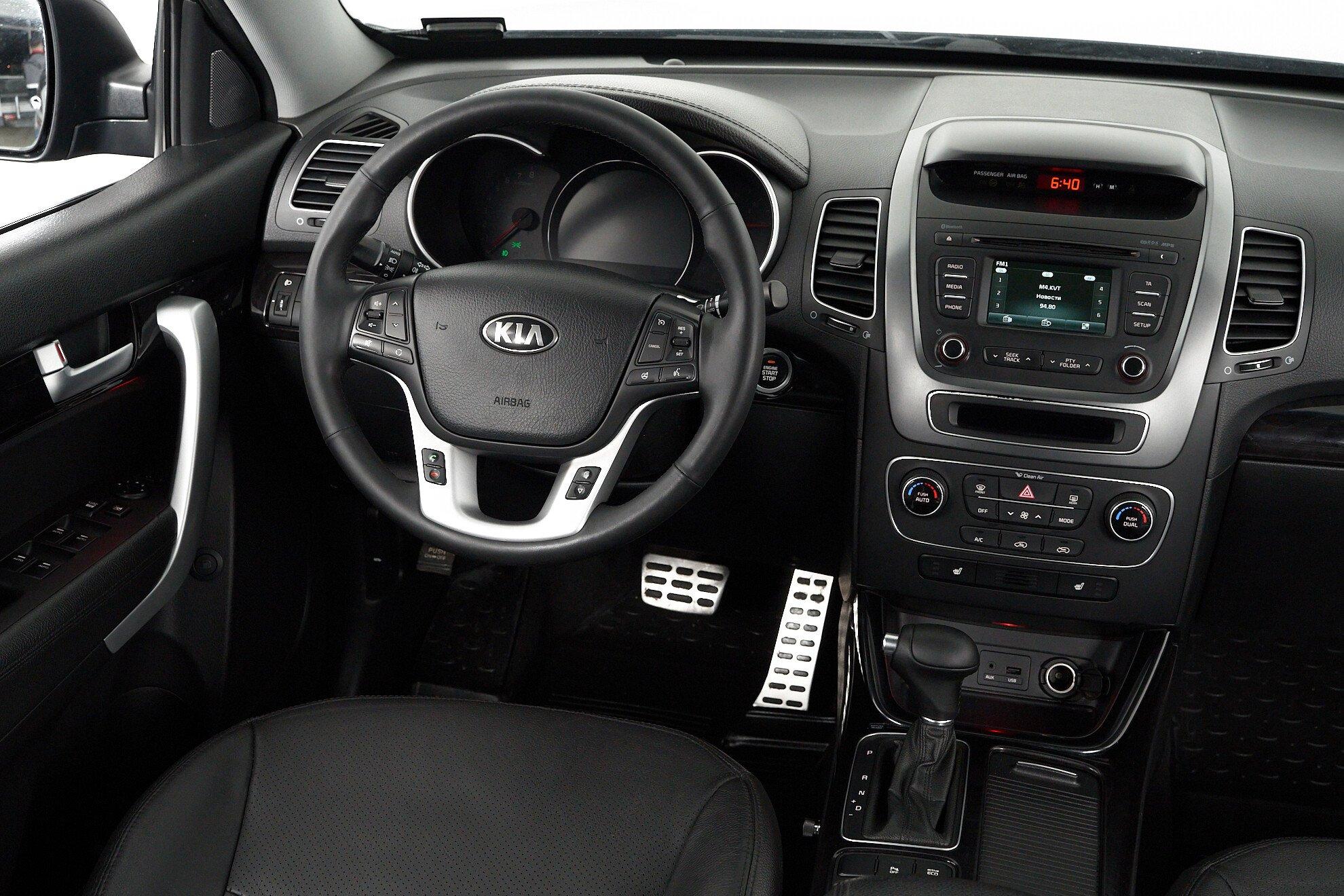 Kia Sorento 2019, черный
