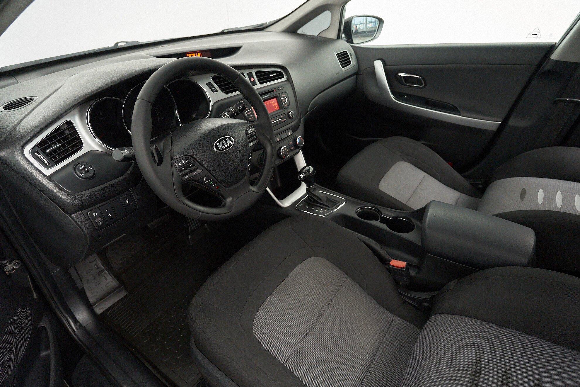 Kia Ceed 2014, черный