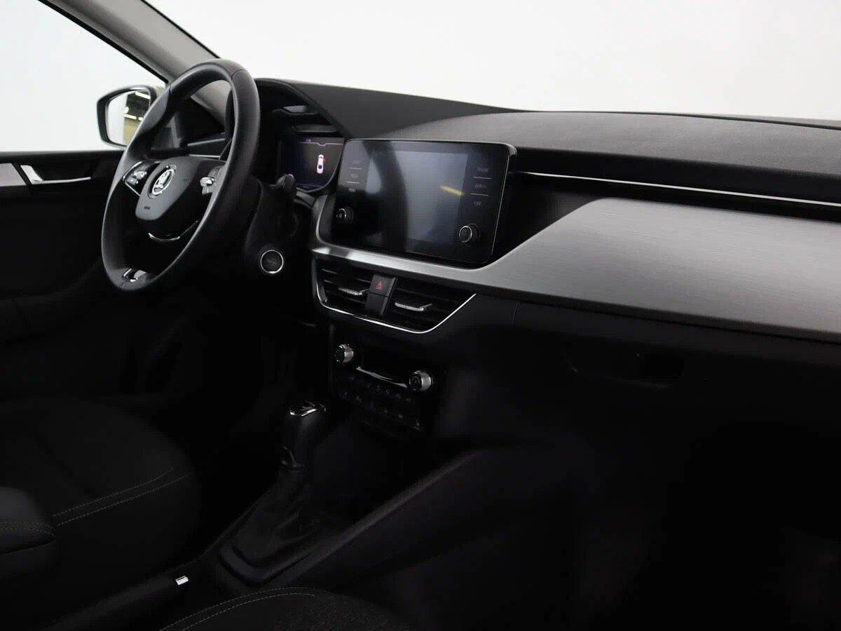 Skoda Rapid 2021, коричневый