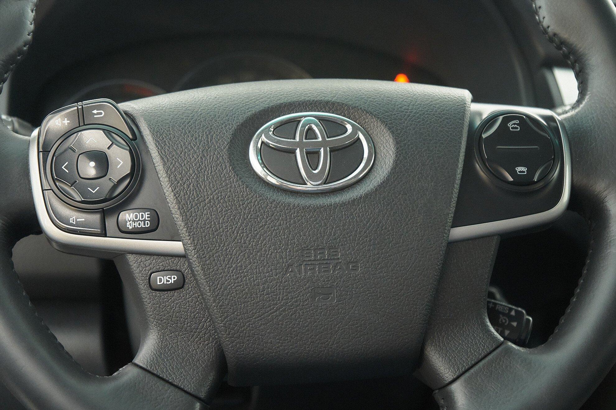 Toyota Camry 2014, черный