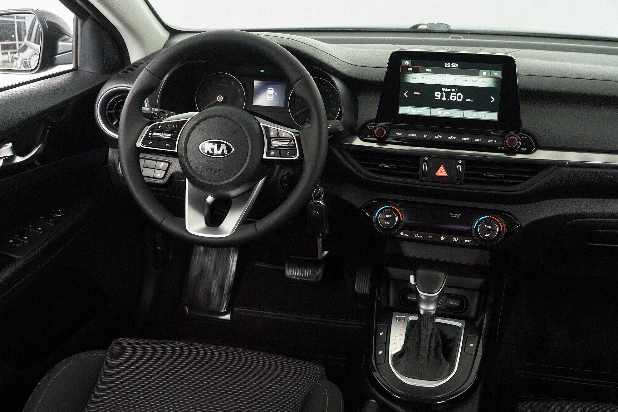 Kia Cerato 2020, черный