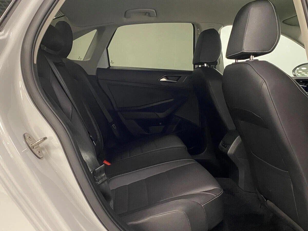 Volkswagen Jetta 2019, белый