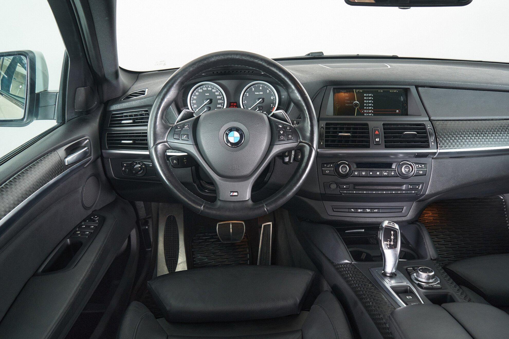 BMW X6 2013, белый