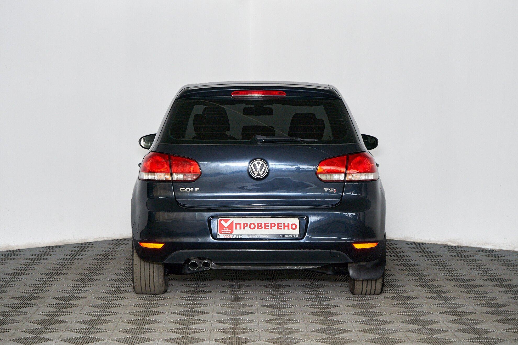 Volkswagen Golf 2011, синий