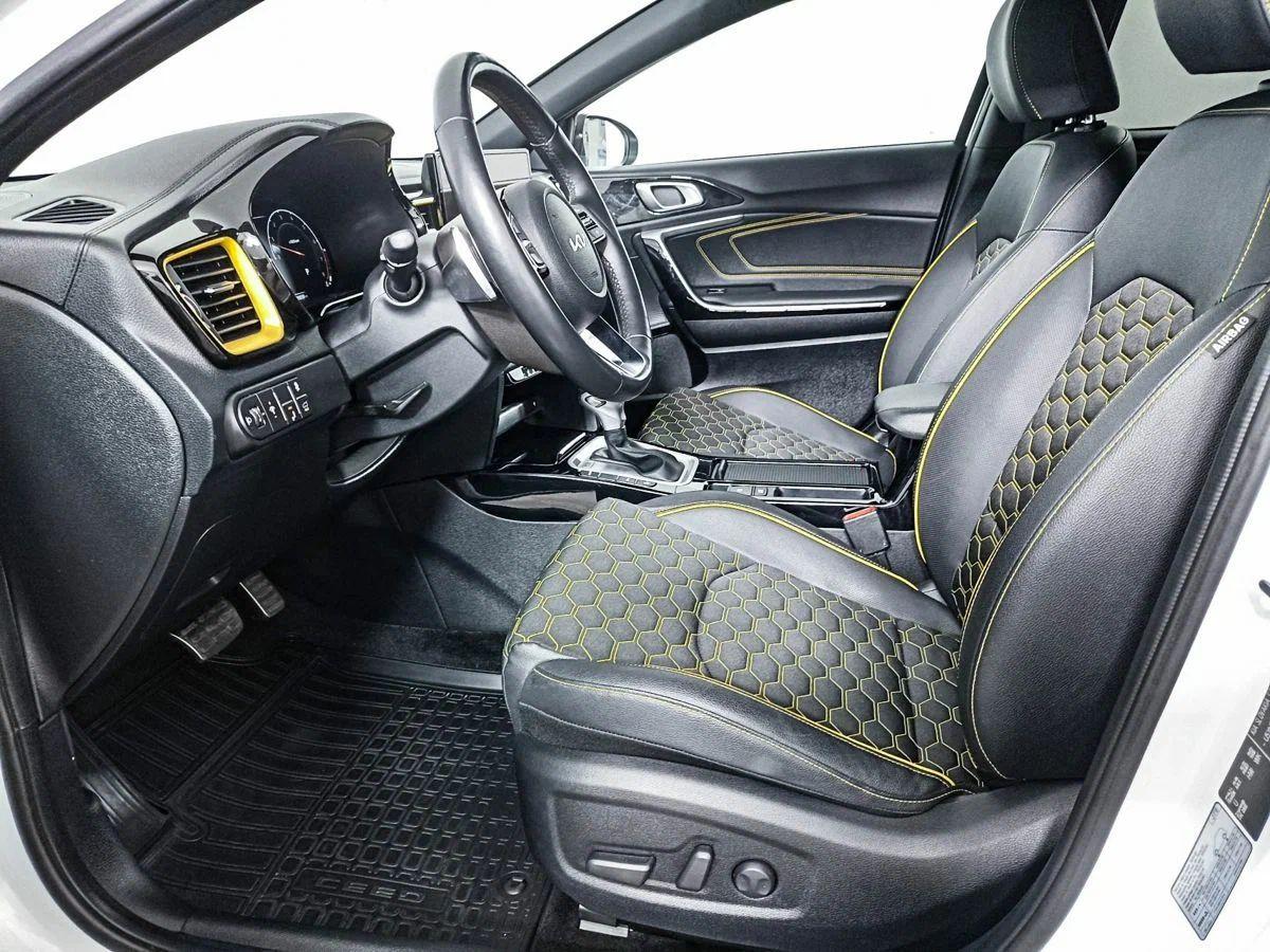 Kia XCeed 2021, белый
