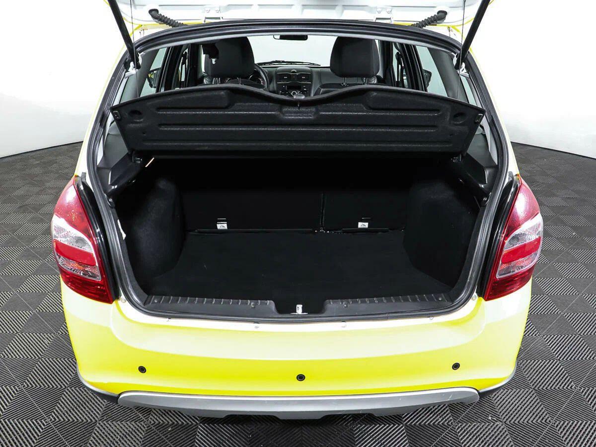 LADA (ВАЗ) Granta 2020, желтый