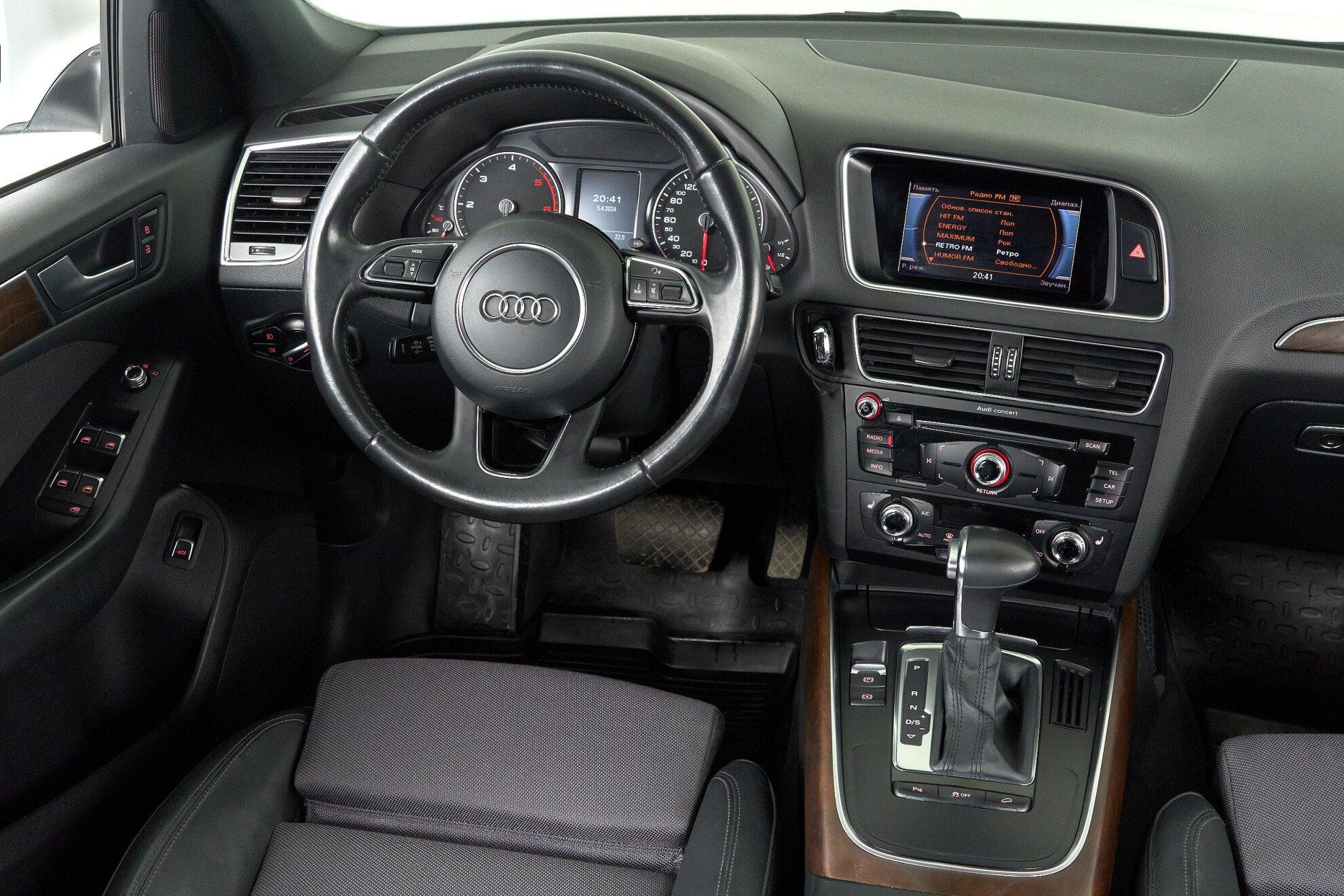 Audi Q5 2014, белый