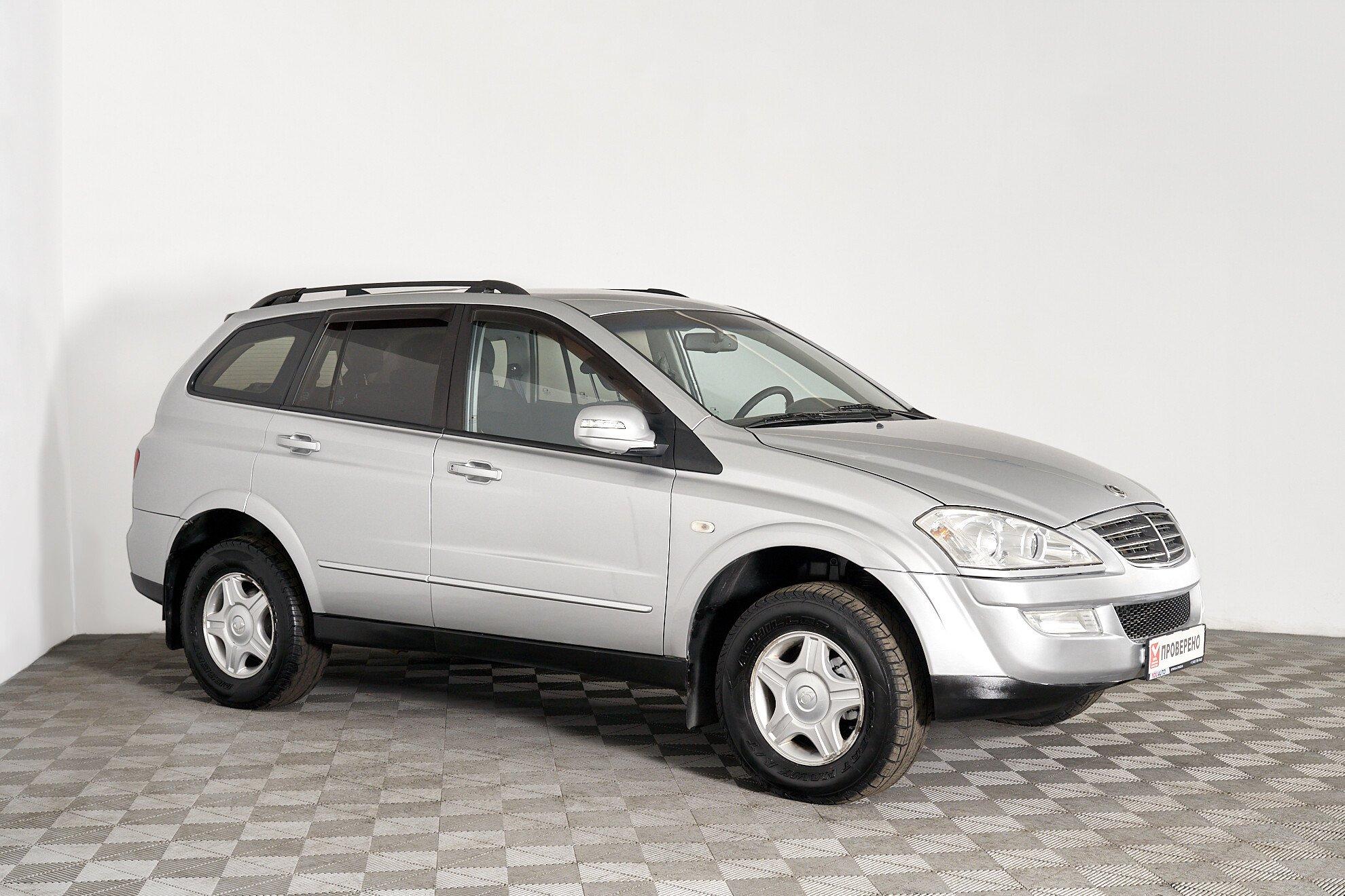 SsangYong Kyron 2013, серебряный
