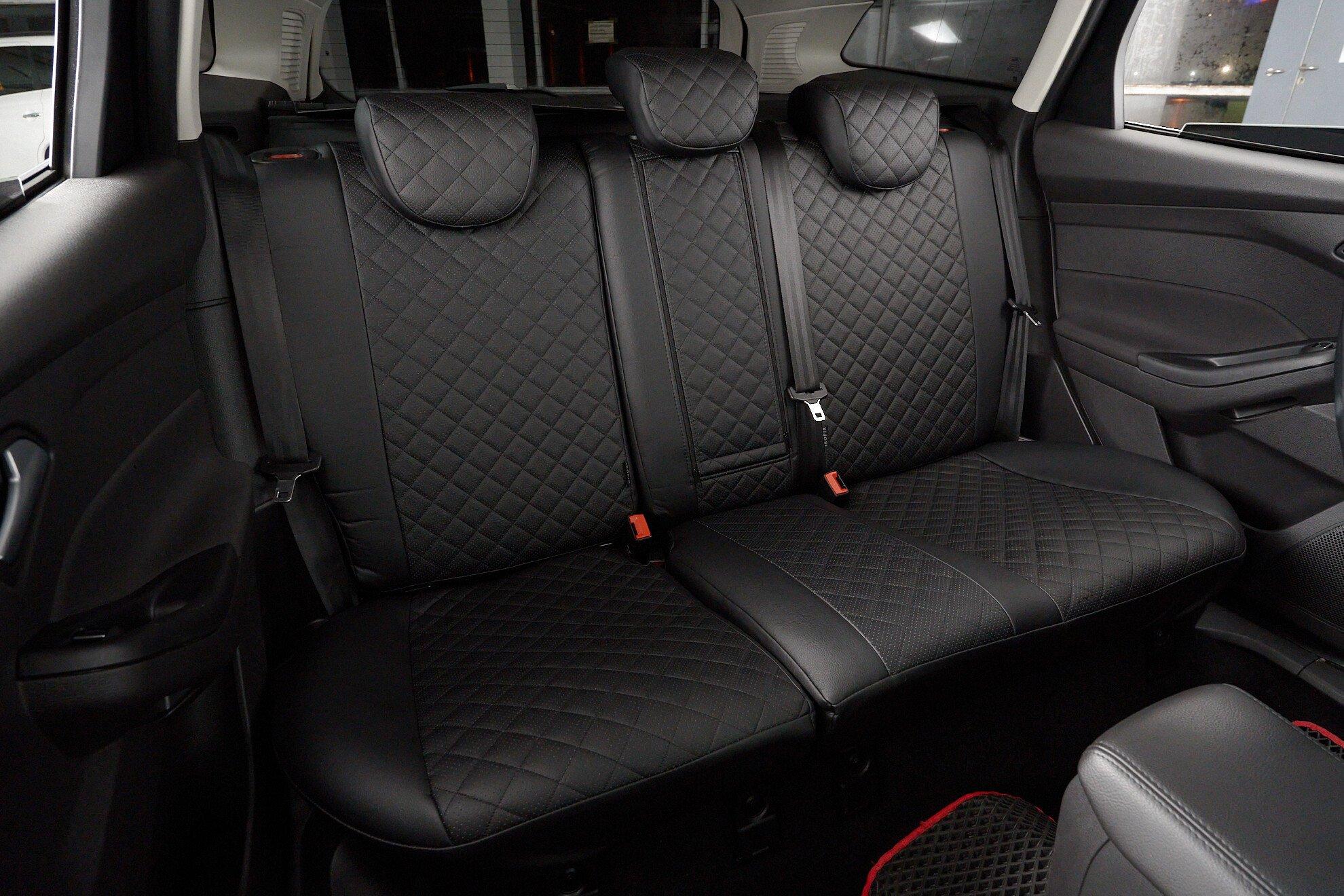 Ford Focus 2015, черный