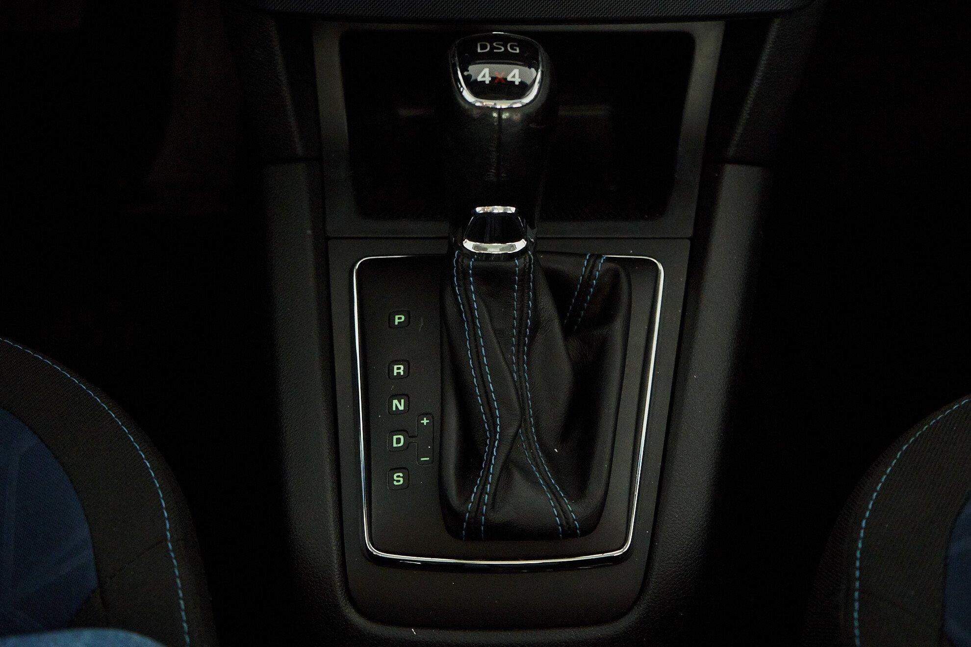 Skoda Yeti 2013, белый