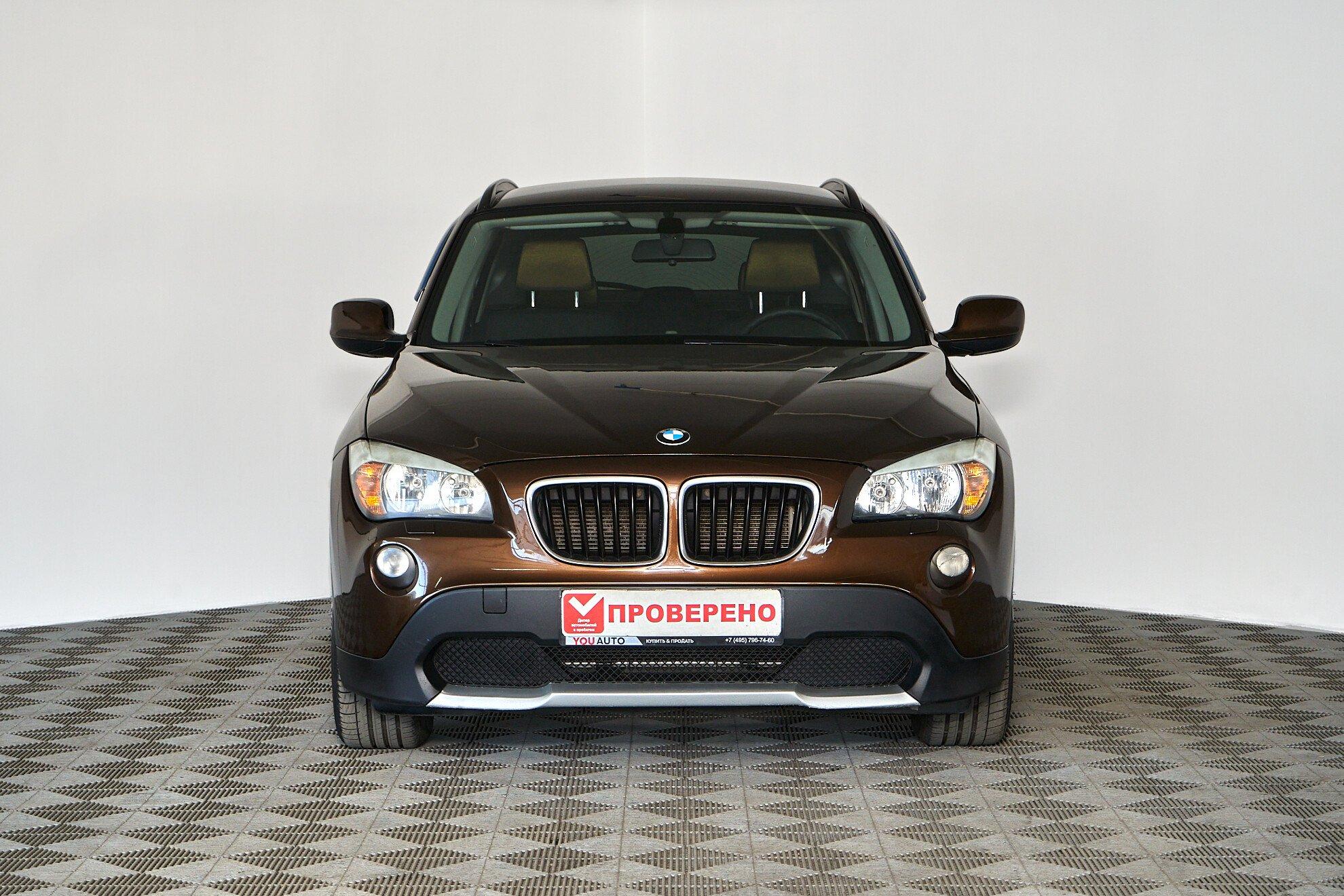 BMW X1 2013, коричневый