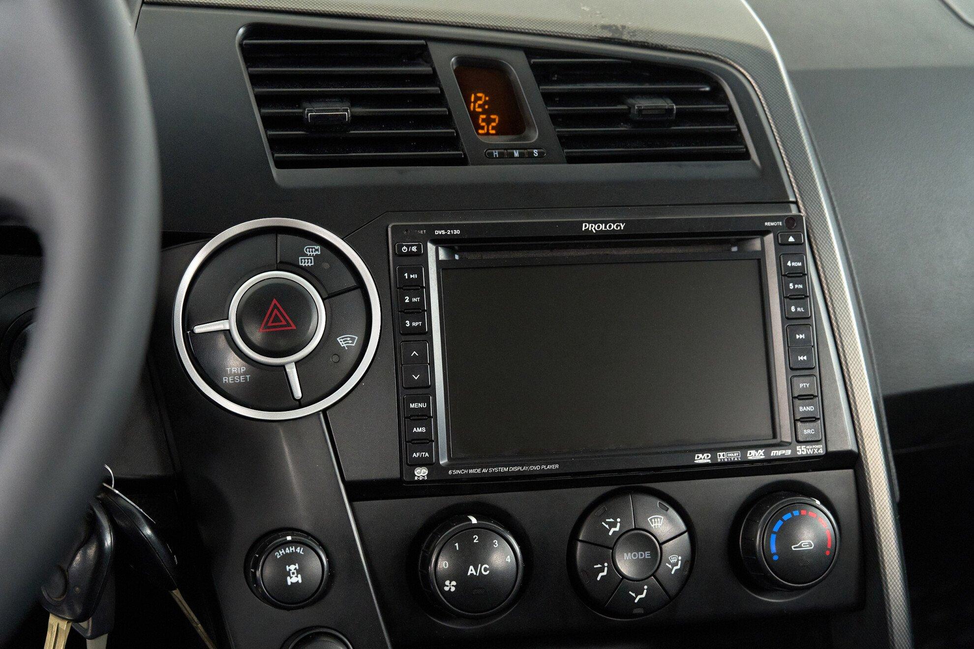 SsangYong Kyron 2014, серебряный