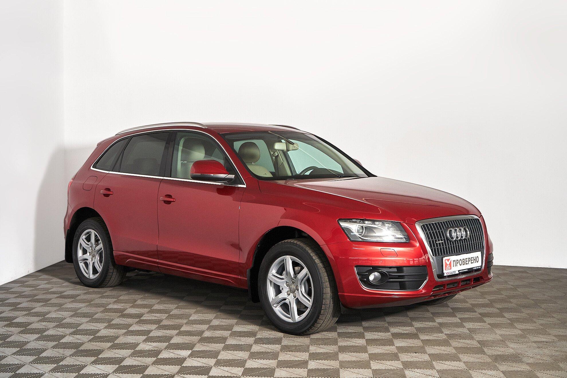 Audi Q5 2011, красный