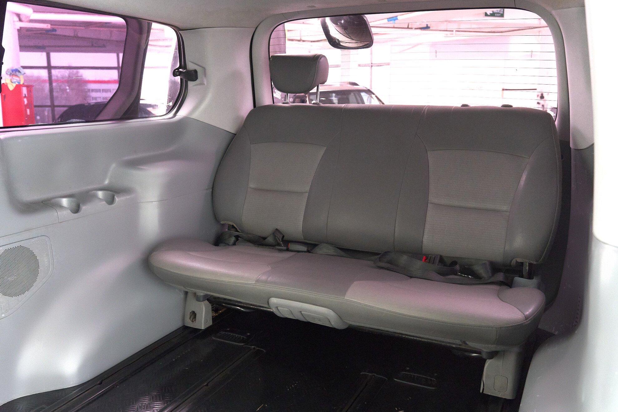 Hyundai Grand Starex 2011, черный