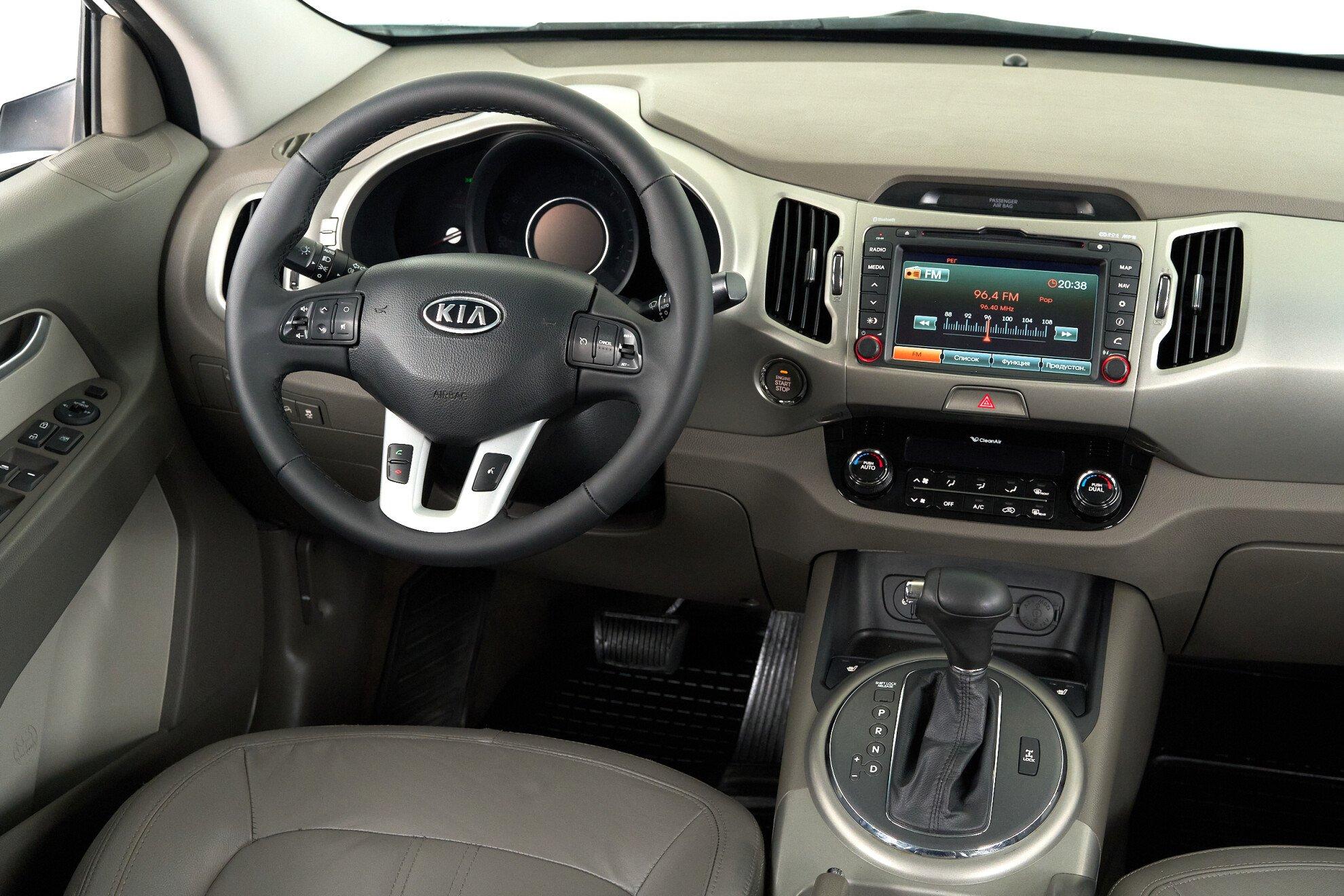 Kia Sportage 2011, белый