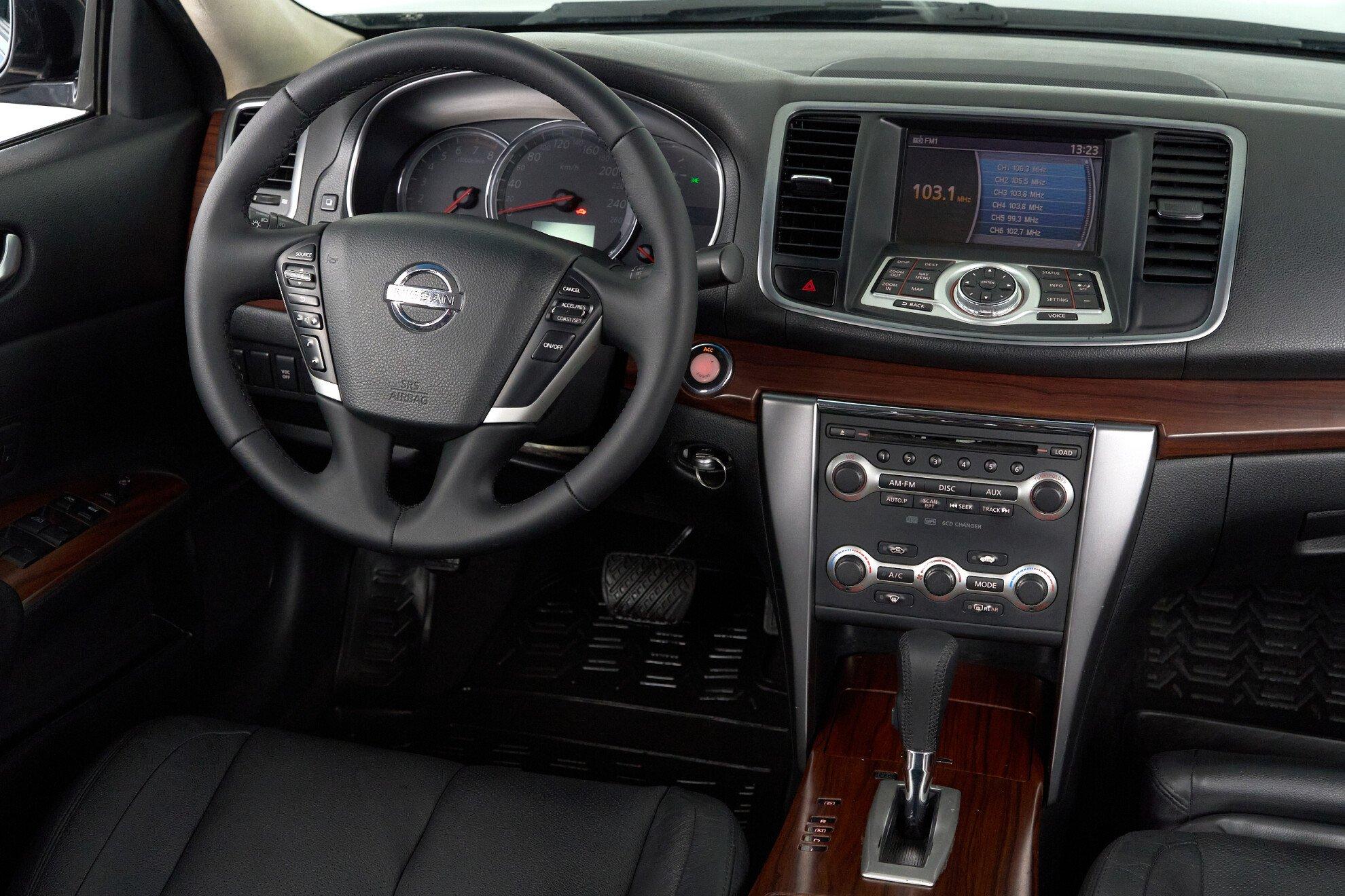 Nissan Teana 2010, синий