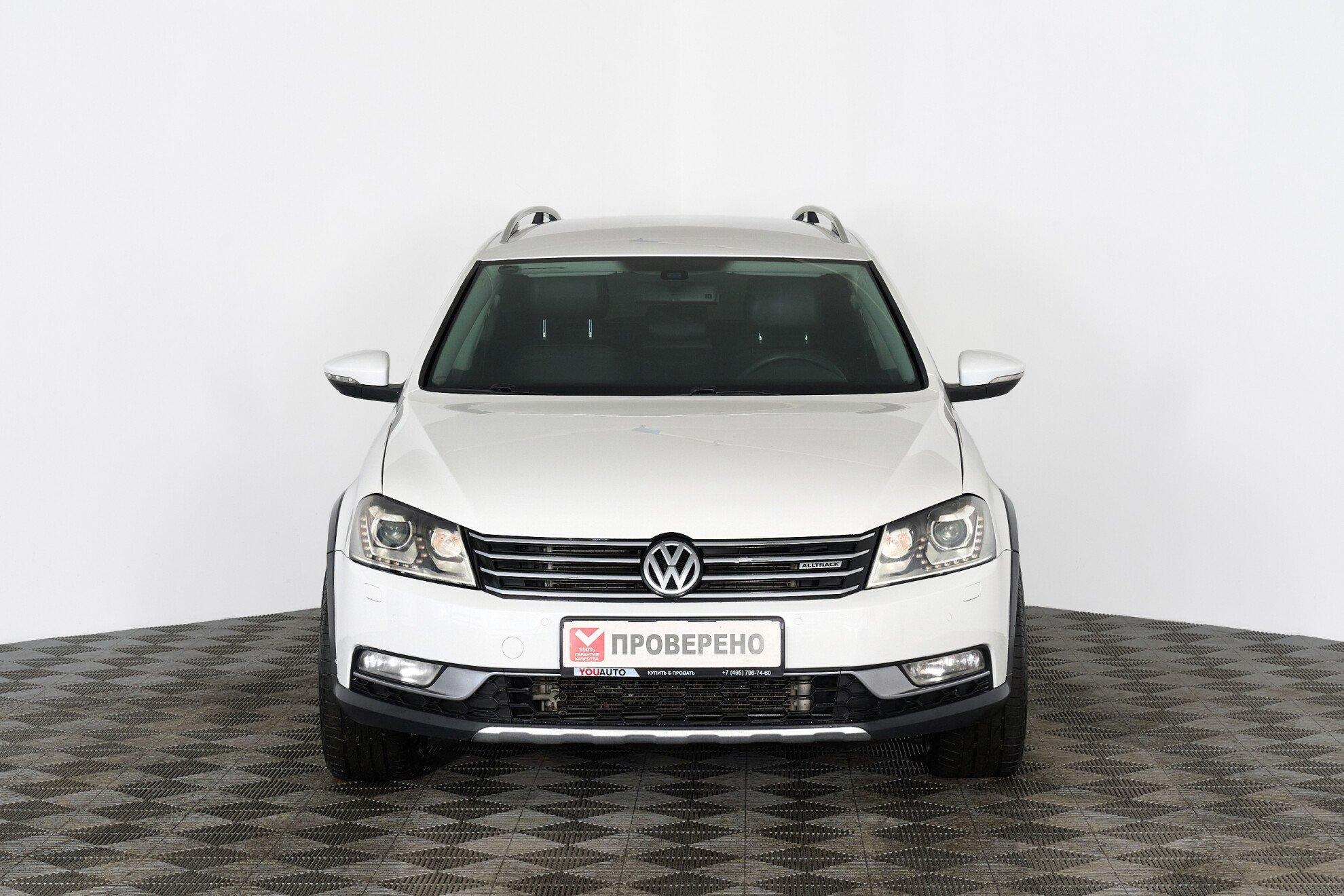 Volkswagen Passat 2013, белый