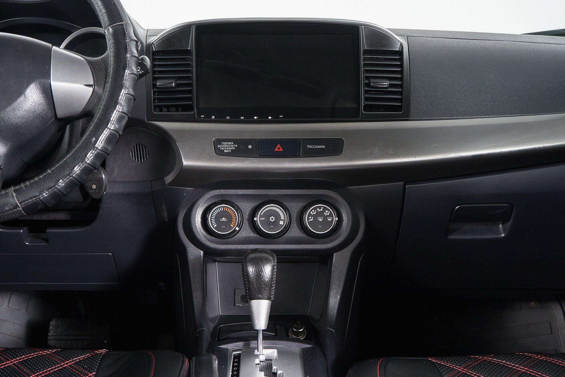 Mitsubishi Lancer 2013, синий