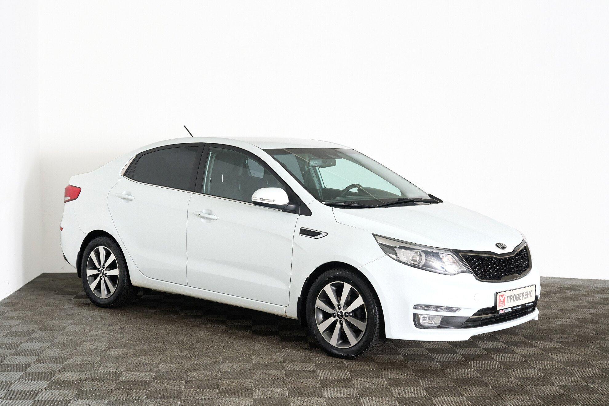 Kia Rio 2016, белый