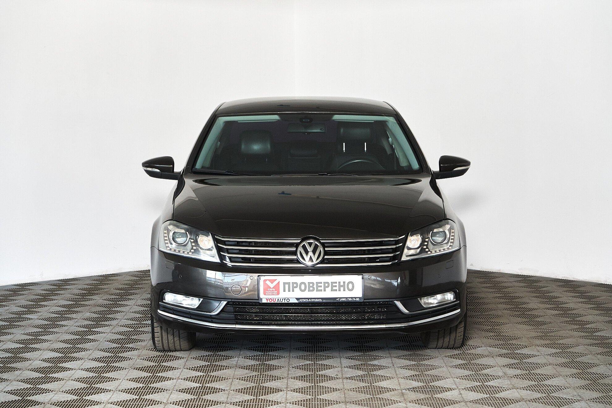 Volkswagen Passat 2013, коричневый
