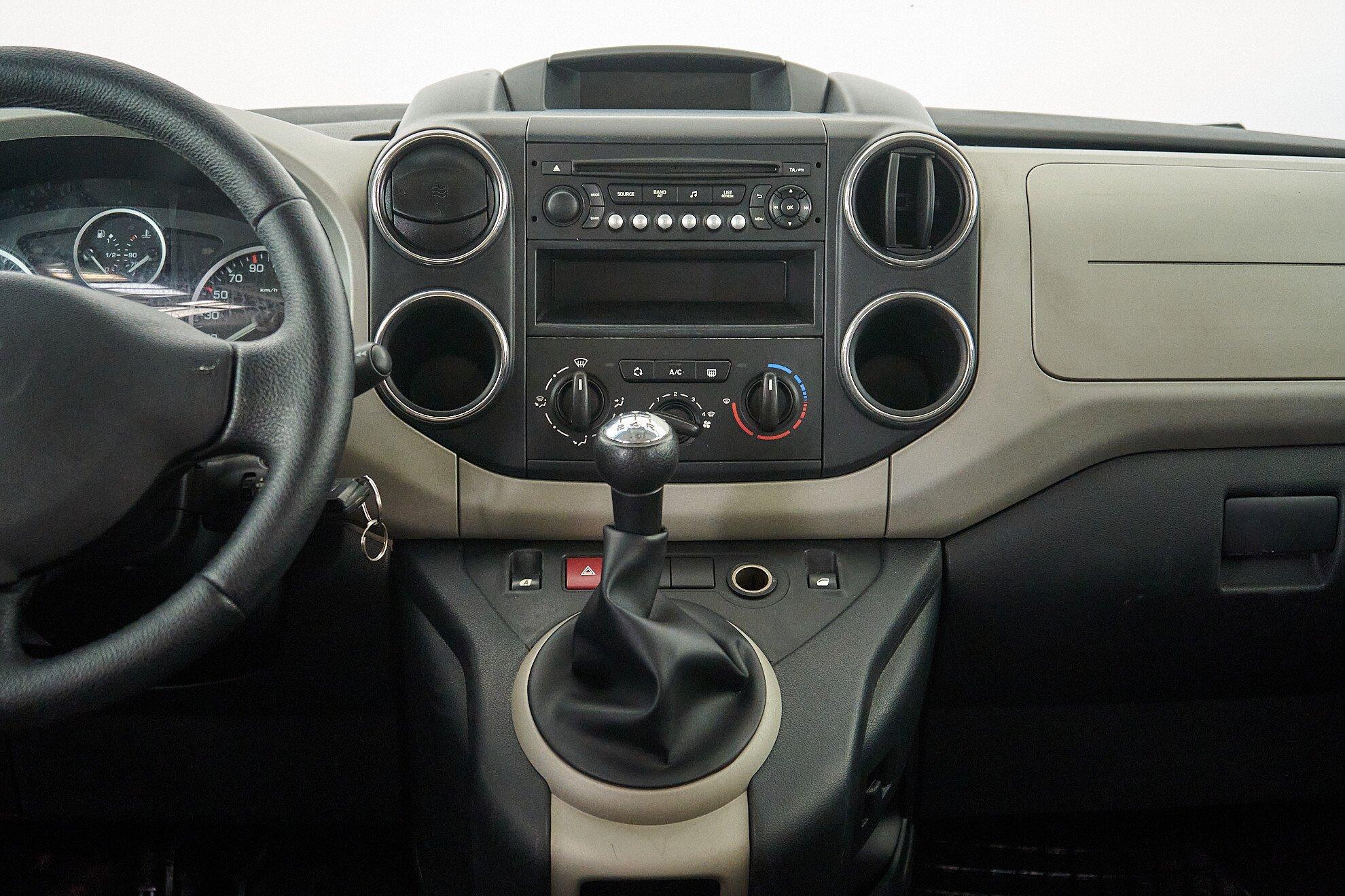 Peugeot Partner 2013, серый