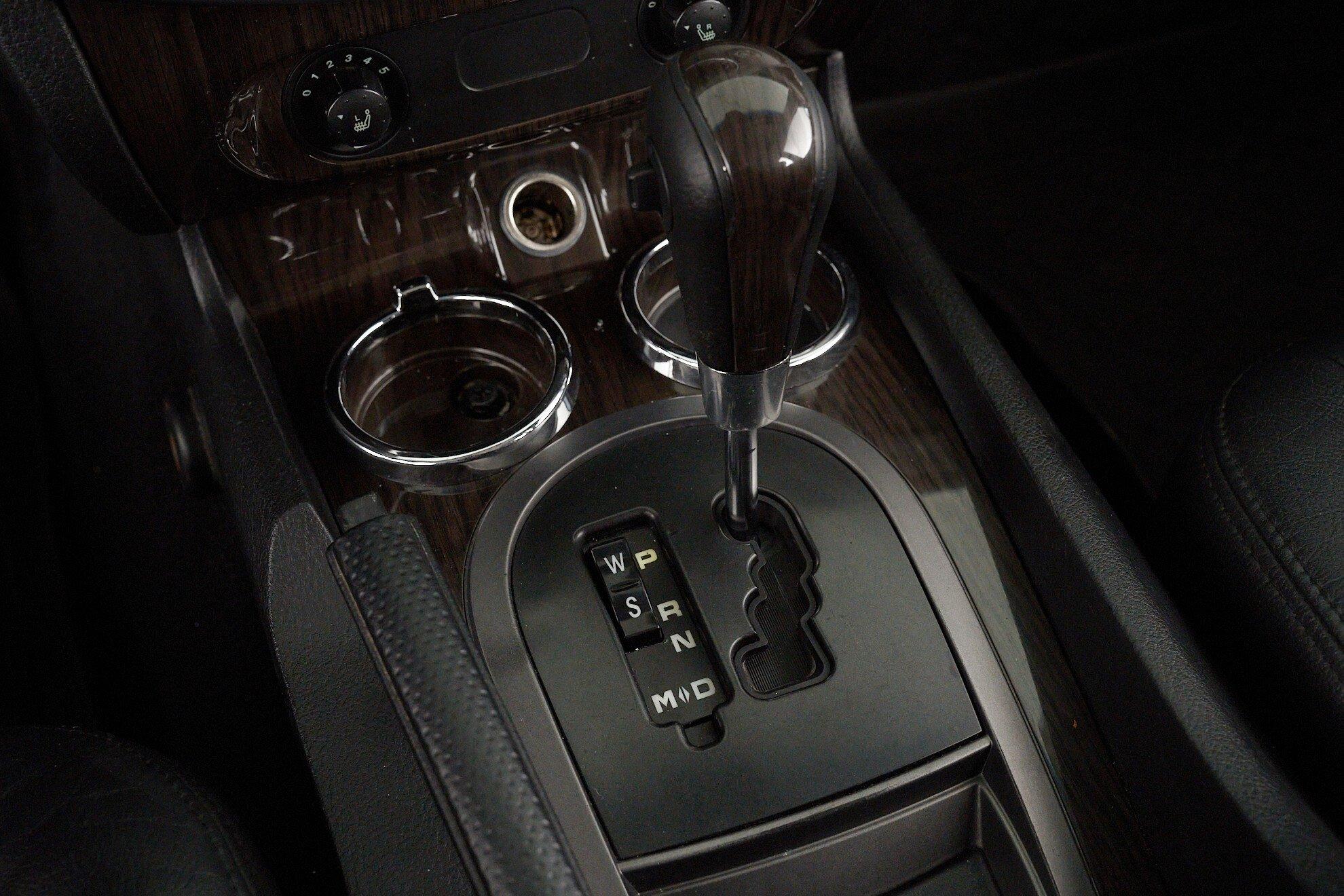 SsangYong Rexton 2010, пурпурный