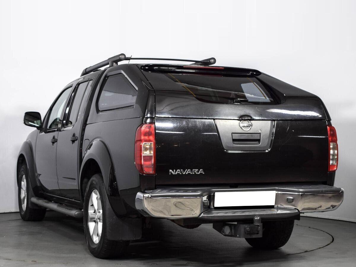 Nissan Navara (Frontier) 2011, черный