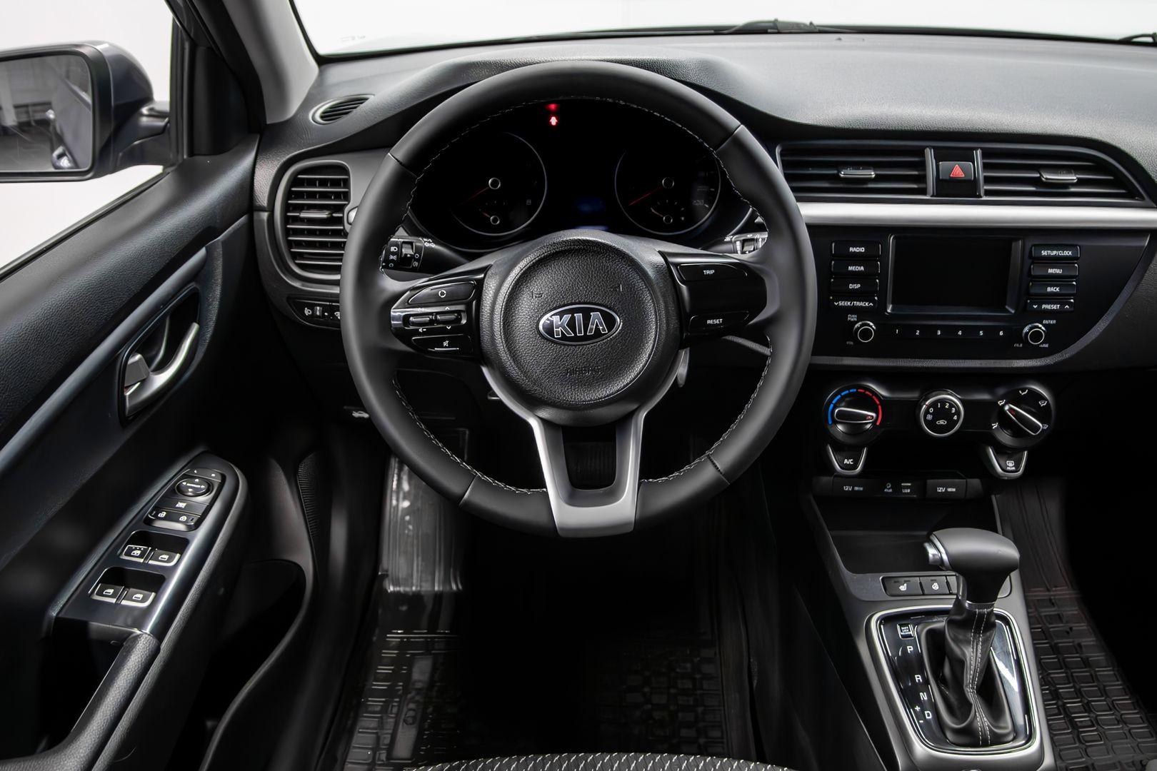 Kia Rio 2018, серый