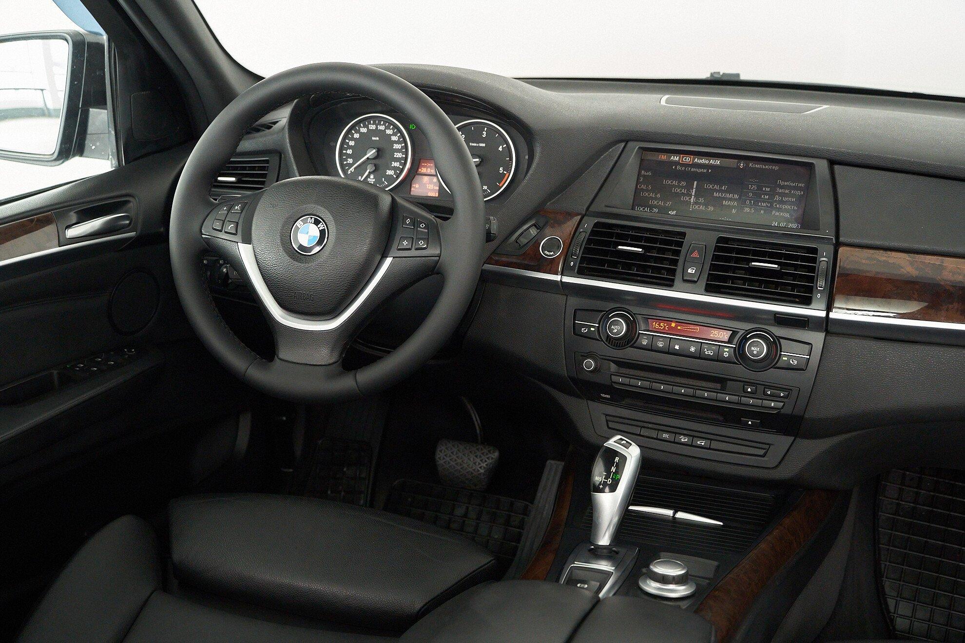 BMW X5 2009, черный