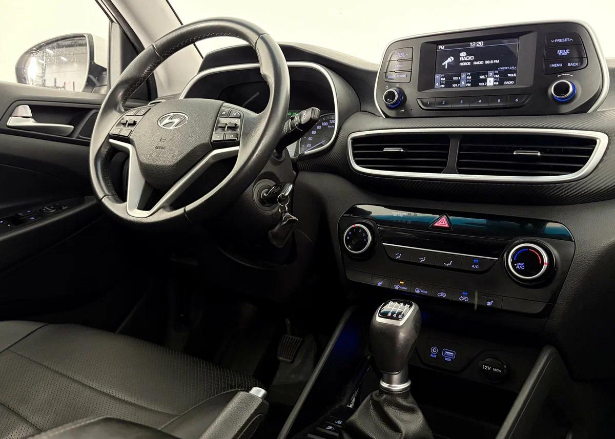 Hyundai Tucson 2020, белый