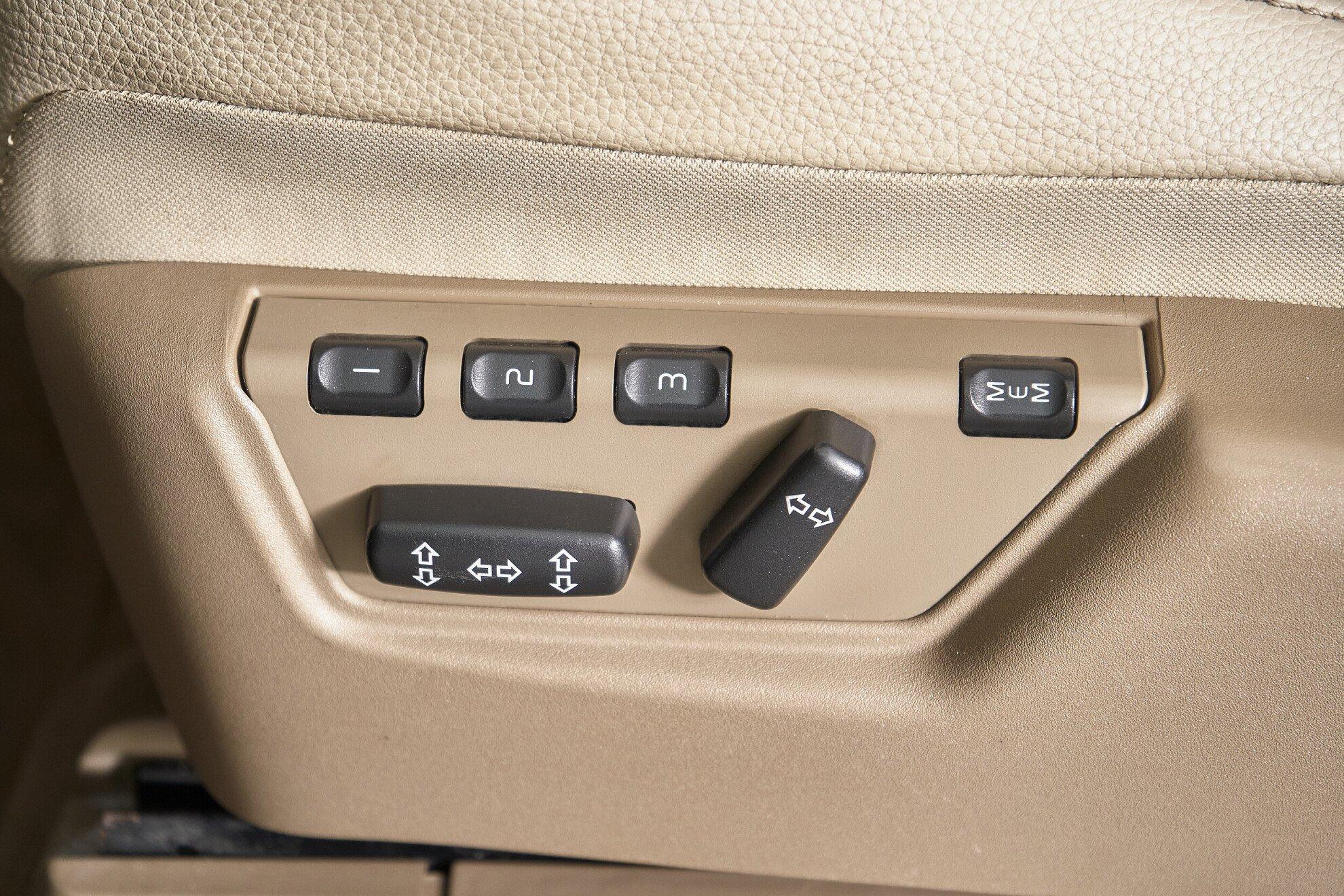 Volvo XC90 2012, зеленый