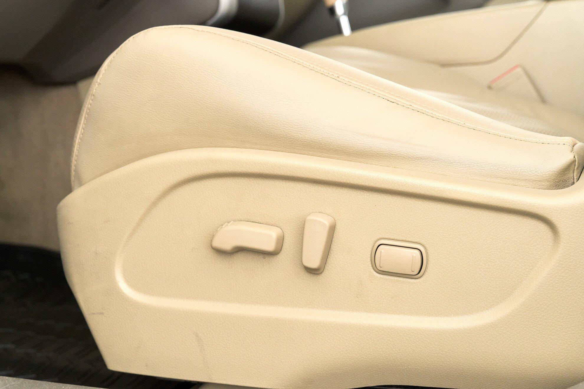 Nissan Murano 2012, бежевый