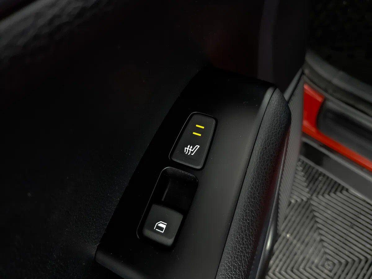 Kia Soul 2022, красный